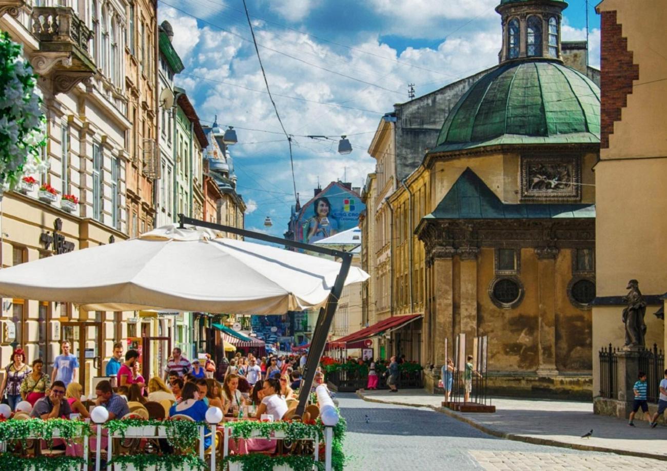Люкс Апартаменти На Площі Ринок Leópolis Exterior foto